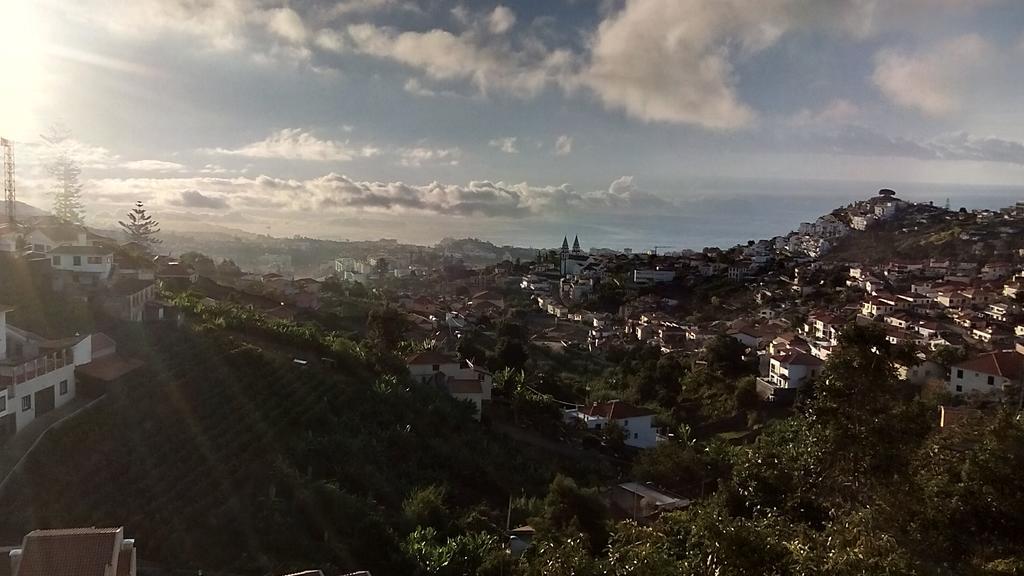 Vista Funchal Apartment Bagian luar foto